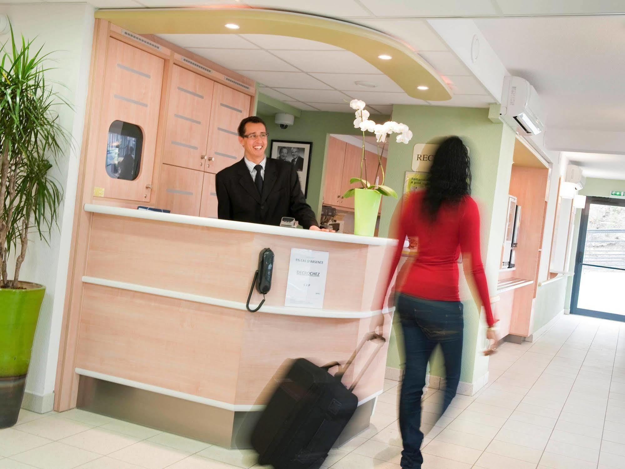 B&B Hotel Nimes Caissargues Εξωτερικό φωτογραφία